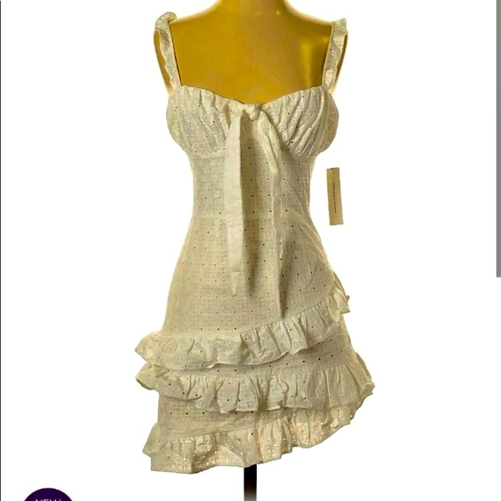 Dress white v-neck XS ruffle babydoll
